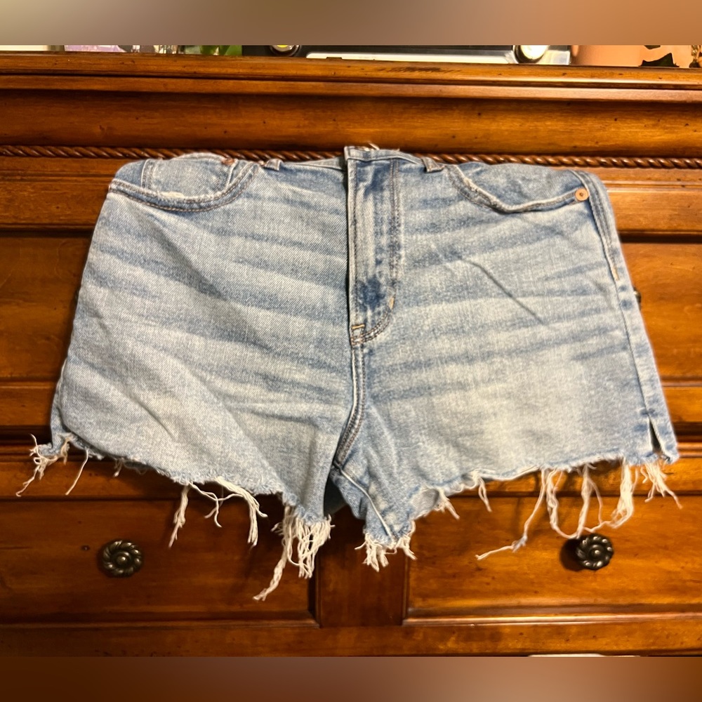 American Eagle Shorts; Size 0